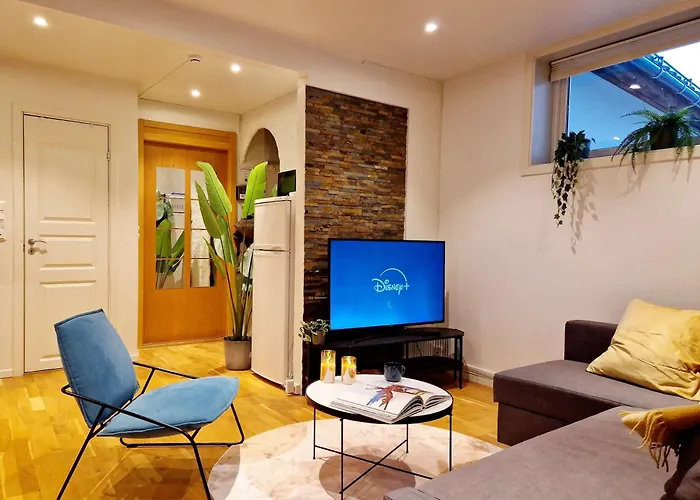 Apartament Center Retreat With King Bed *